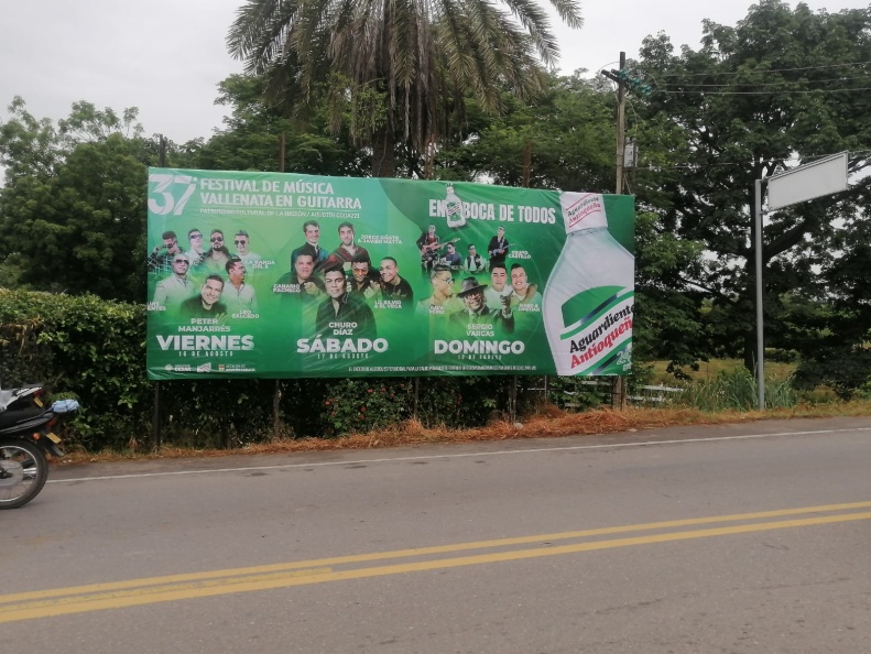 Impresion en lona banner para vallas publicitarias