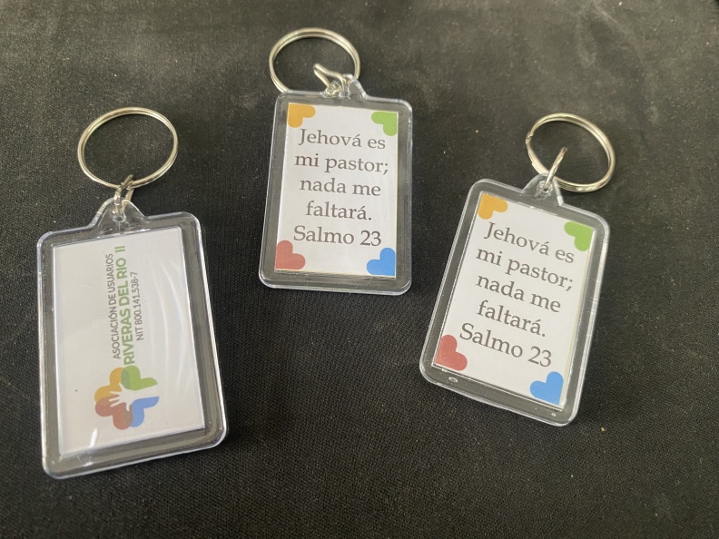 Llaveros en Acrilico