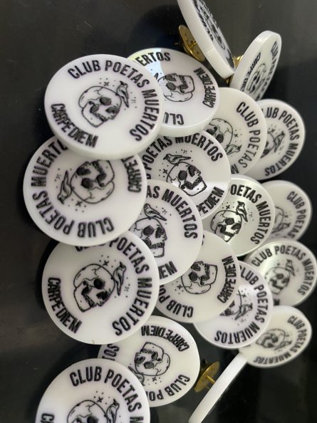 Fabrica de Pin en Acrilico – Diseños personalizados